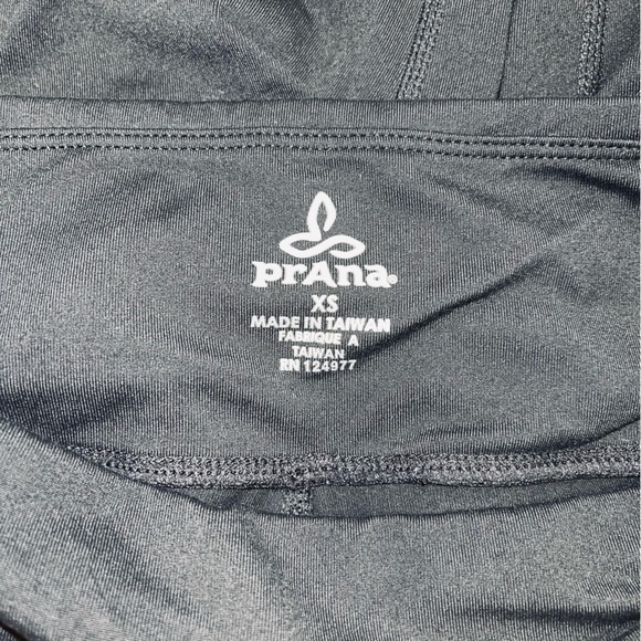 Prana Long Shorts Women's Size Extra Small XS Black Capris Cropped Ruching Tie - Picture 8 of 8